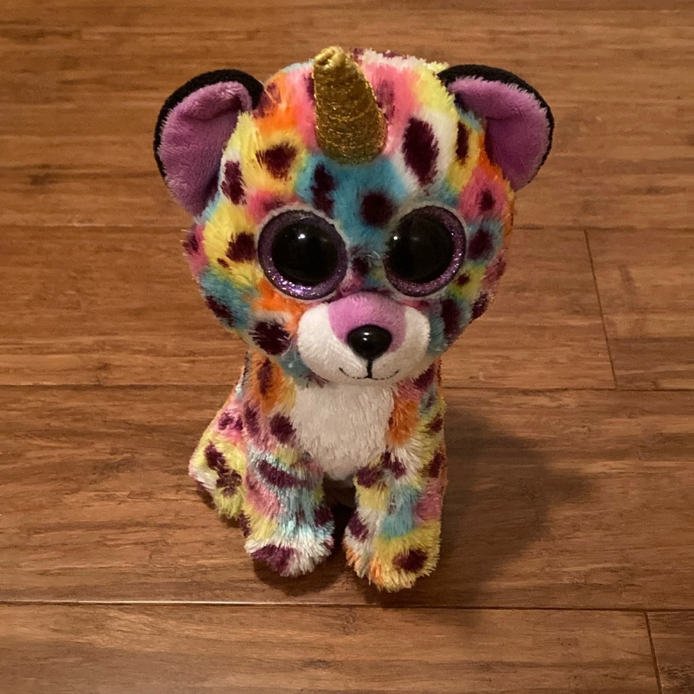 Giselle the Leopard w/horn